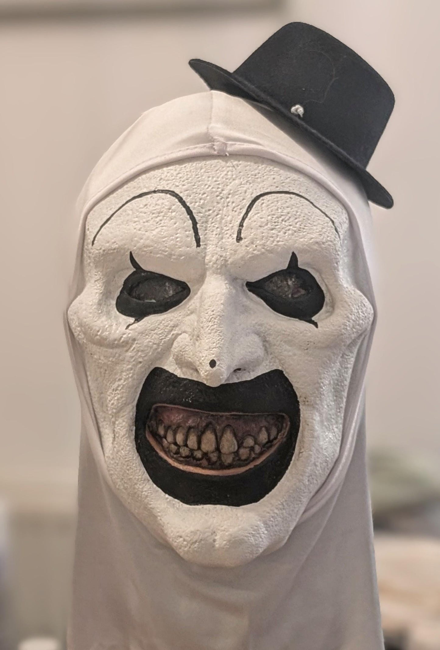 Arthur latex mask