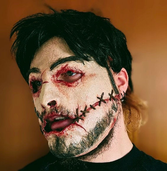 Eric '23 latex mask