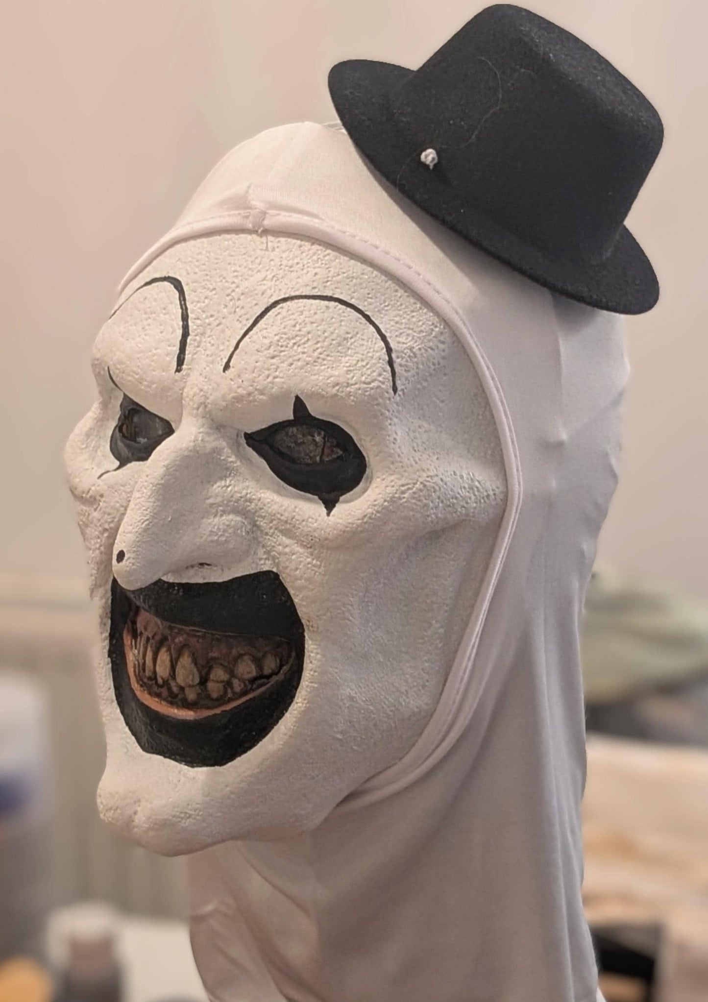 Arthur latex mask