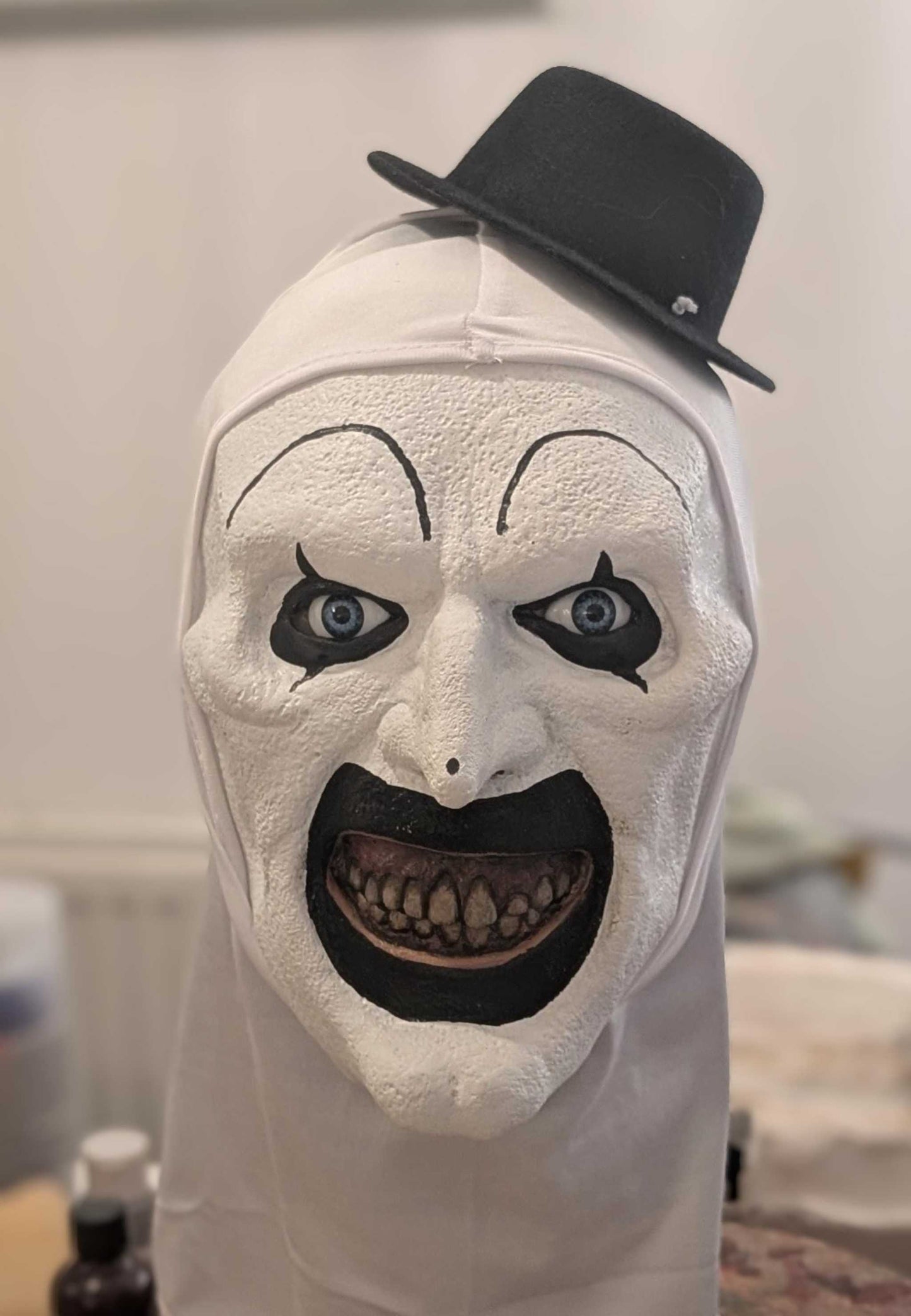 Arthur latex mask